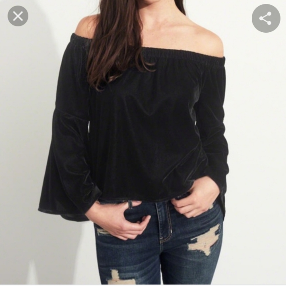 Hollister Bell Sleeve Boho Off Shoulder Top
